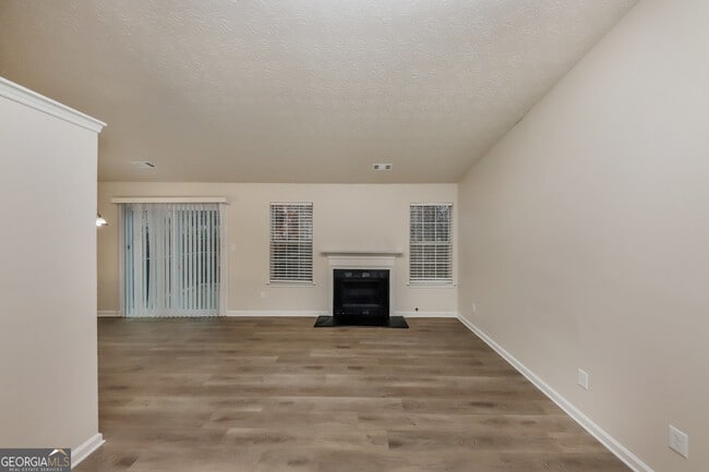 Building Photo - 1357 Ling Dr