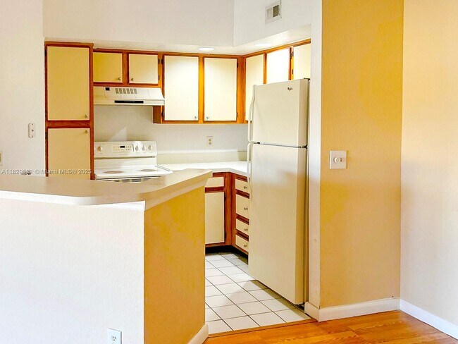 Building Photo - 12400 Vista Isles Dr