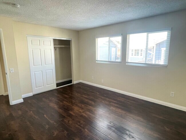 Foto del edificio - 1117 E 4th St