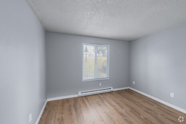 2 habitaciones, 1 baño - 743 pies cuadrados - Dormitorio - Parkwood Terrace