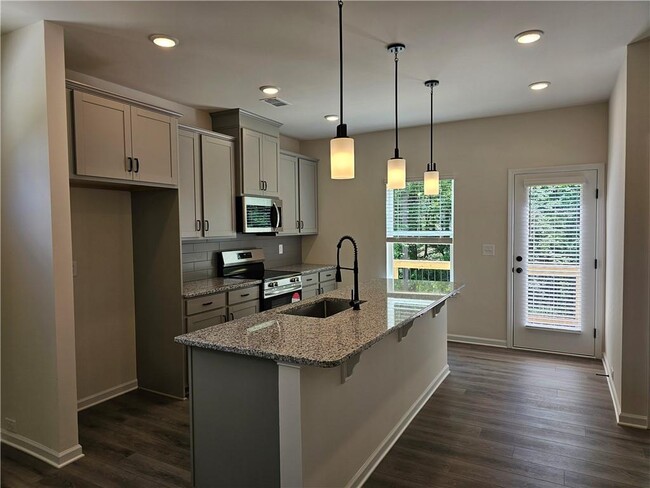 Building Photo - 1666 Eagle Dr