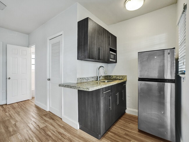 Foto del edificio - 7143 Bonita Dr