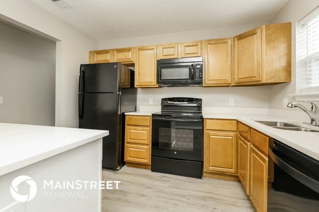 Building Photo - 703 Lou Gehrig Cir