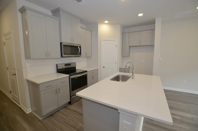 Photo - 3833 County Down Ave Townhome