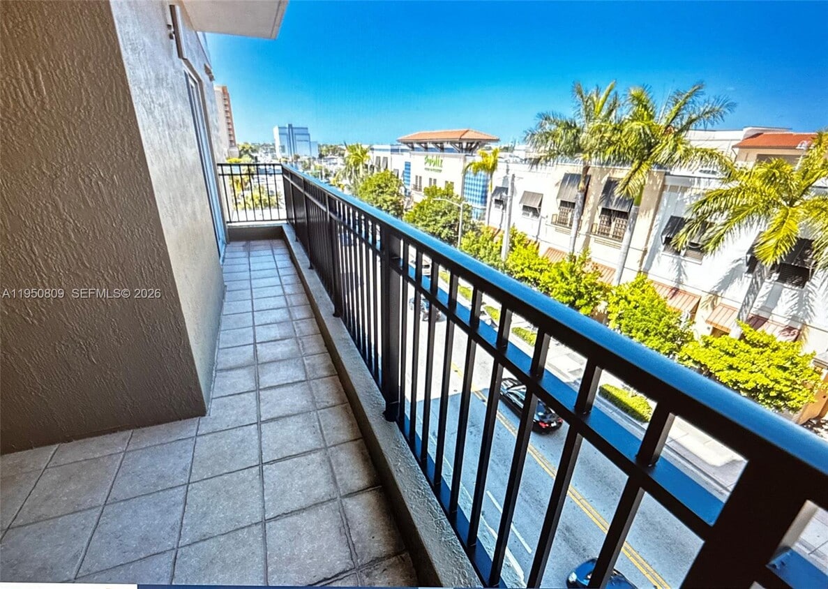 Foto del edificio - 120 SW 37th Ave