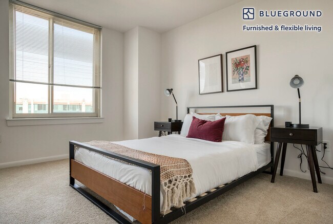 Foto del edificio - 8421 Broad St