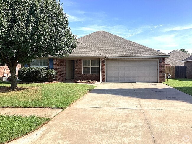 Building Photo - 613 E Juniper Ln