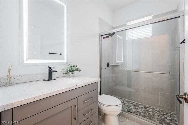 Foto del edificio - 7488 Berkshire Pines Dr