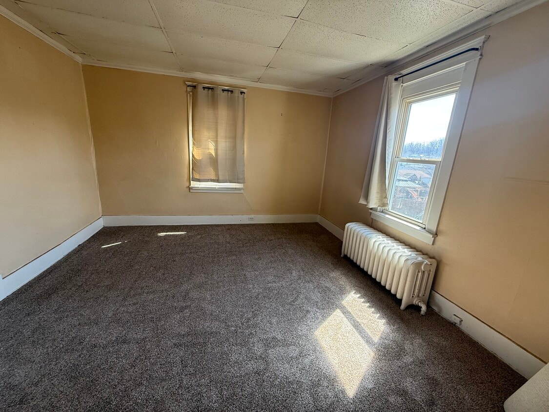 Building Photo - 427 Spruce St