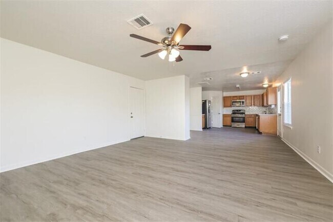 Building Photo - Beautiful Dream Home.
