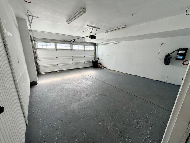 Foto del edificio - 154 Moorehead Ave