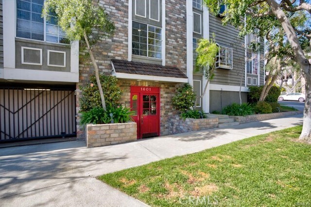 Building Photo - 1601 Hilts Ave