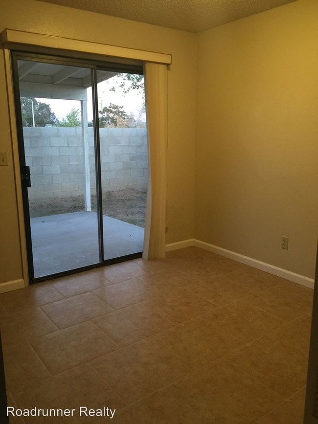 129 Parkview Ave, Ridgecrest, CA 93555 Condo for Rent in Ridgecrest