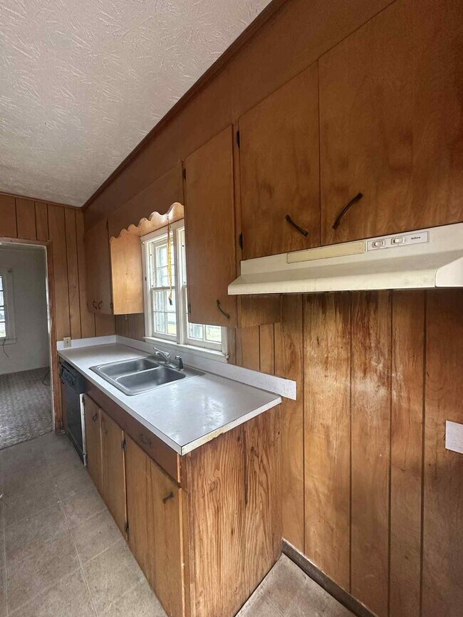 Foto del edificio - 3 Bed/1 Bath House