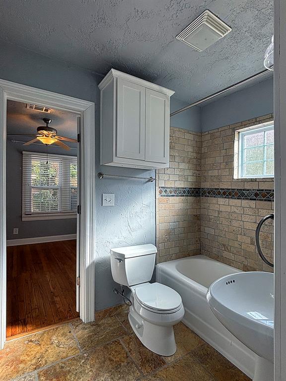 Building Photo - 531 NW 48th St