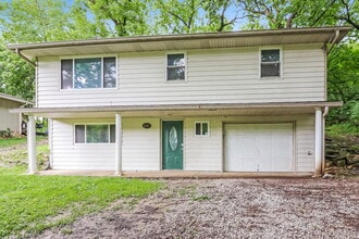 Building Photo - 4807 NW Linden Rd