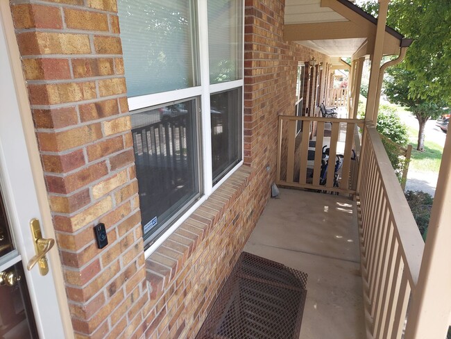 Foto del edificio - Beautiful Townhouse in Louisville!!