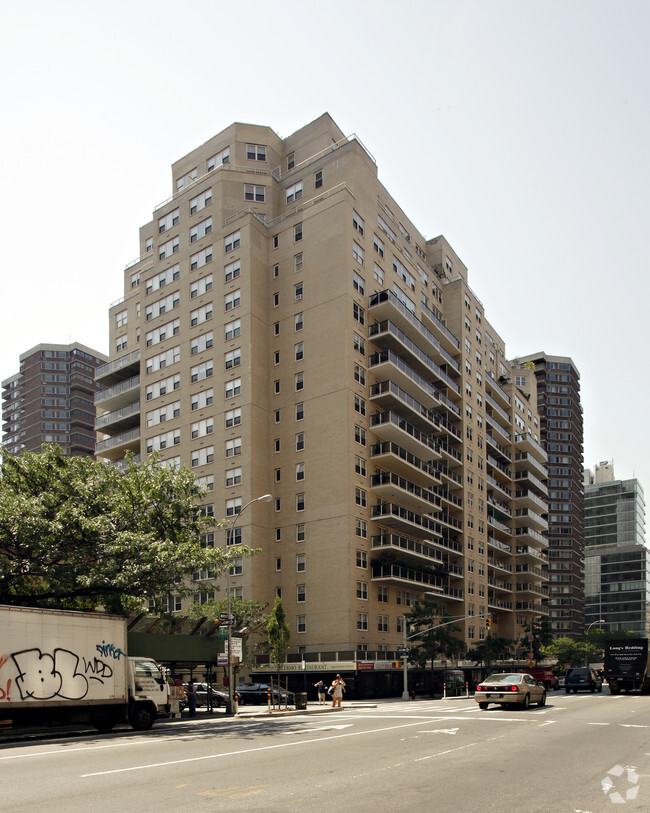 Building Photo - New York Towers