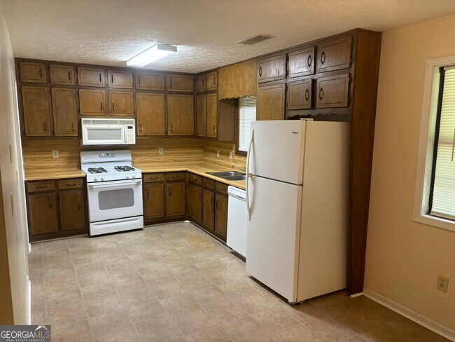 Building Photo - 255 Handley Ct