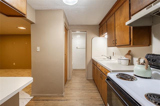 Foto del edificio - 2616 Primrose Ave