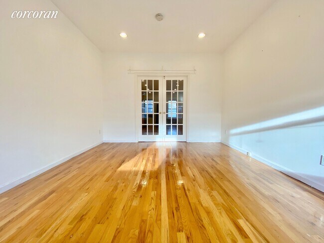 Foto del edificio - 7 3rd St