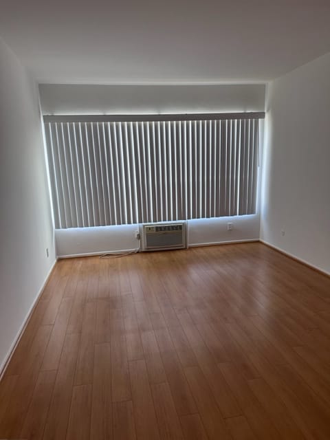 Foto del edificio - 440 Hayworth Ave