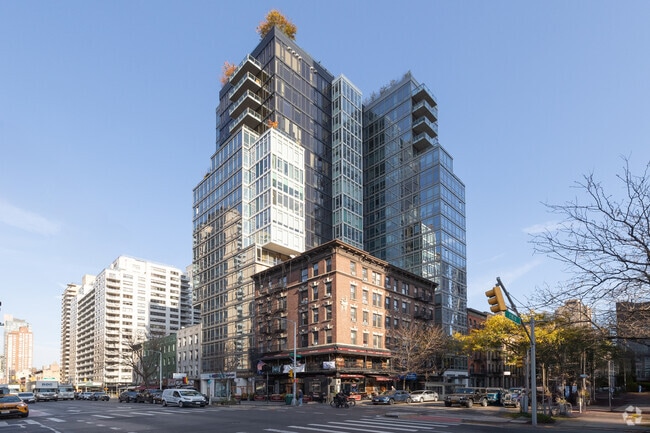 Building Photo - Georgica Condominium