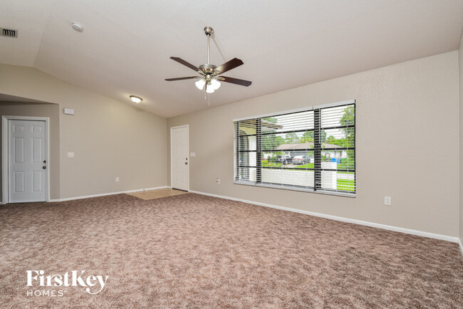 Building Photo - 22467 Fortune Ave
