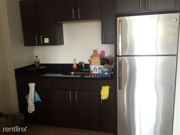 Fotografía del edificio - 3400 Lancaster Ave