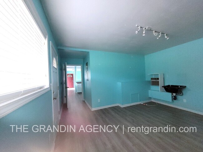 Foto del edificio - 20733 Virgil H Goode Hwy