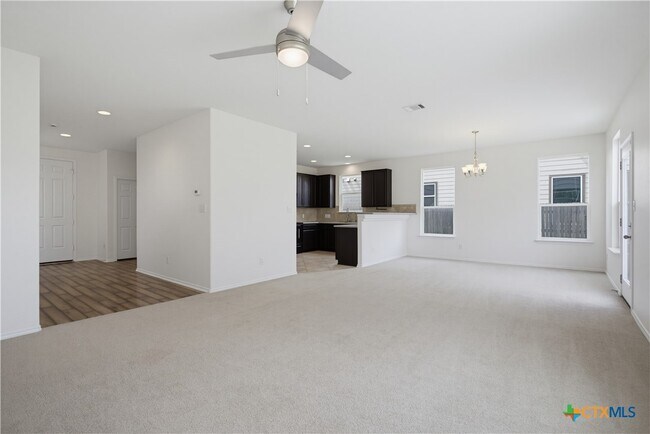 Building Photo - 161 Cushman Dr