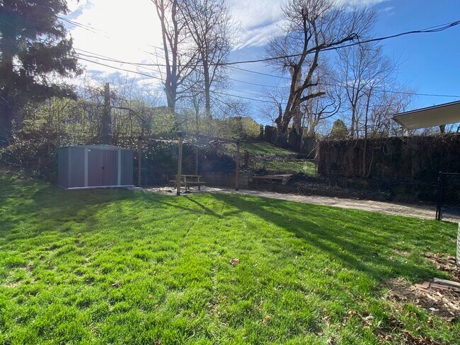 Foto del edificio - 262 N Cherrywood Ave