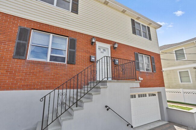 Foto del edificio - 160 Lakeview Ave