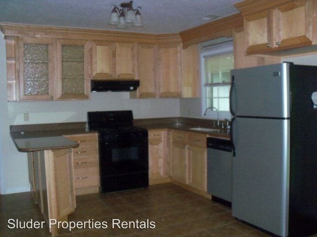 Building Photo - 4 br, 2 bath House - 599 Savannah Drive