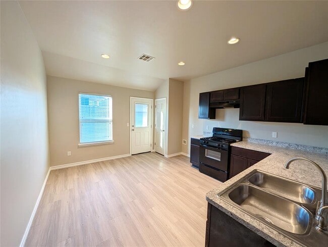 Foto del edificio - 3332 SE 94th St