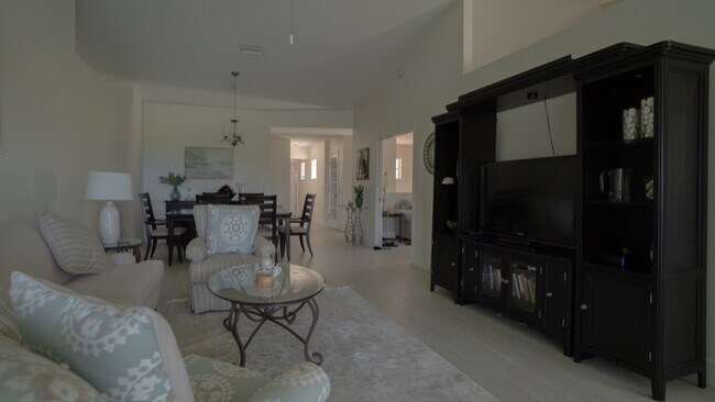 Foto del edificio - 6000 Pinnacle Ln