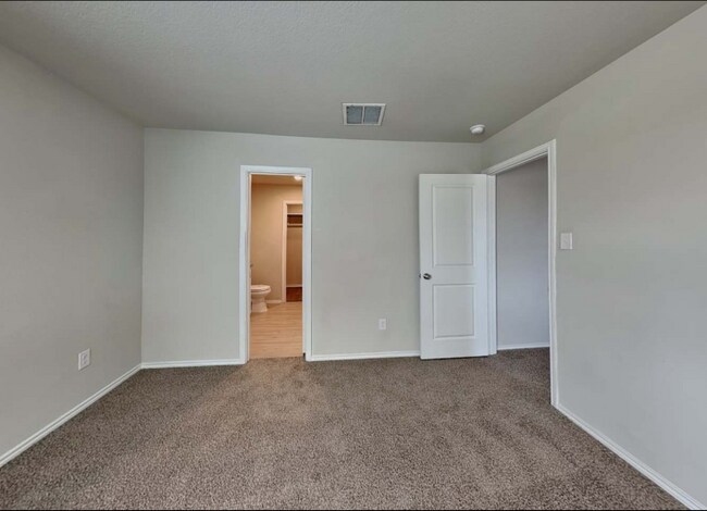 Building Photo - 5721 Verracio Ct