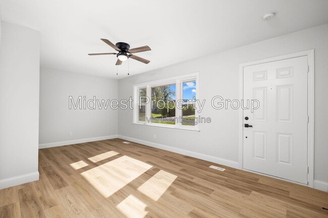 Building Photo - 1410 St Bernadette Ln