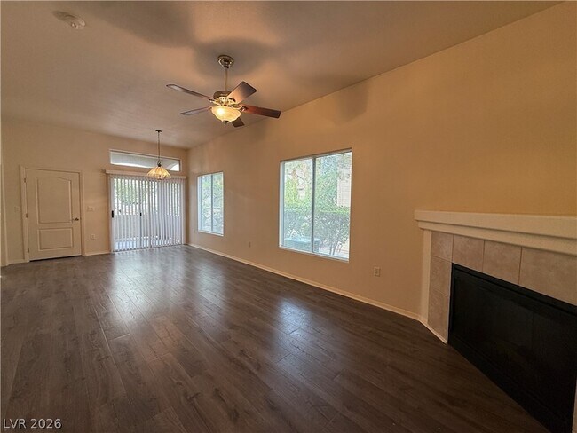 Foto del edificio - 10630 Calico Mountain Ave