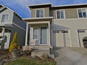 Building Photo - 5245 NW Torchcrest Pl