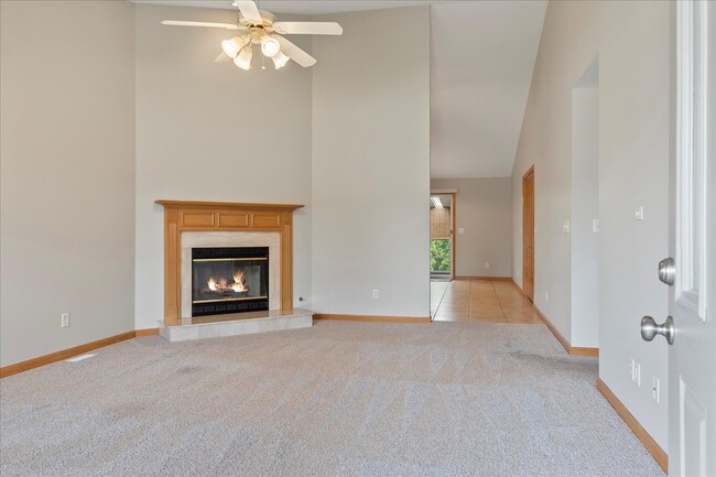 Building Photo - 1710 Plover Rd