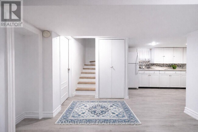 Photo du bâtiment - 46 Centre St E