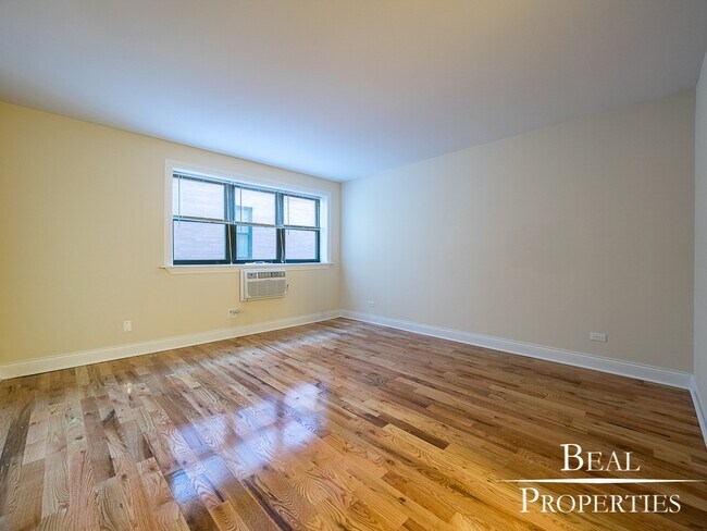 Foto del edificio - 555 W Arlington Pl