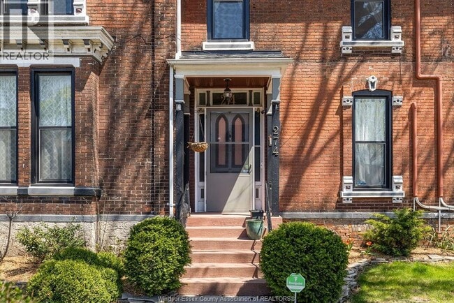 Building Photo - 274 Crawford Ave