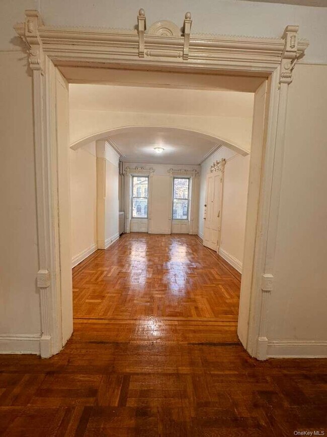 Building Photo - 732 Hancock St