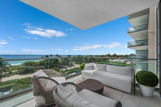 Foto del edificio - 10203 Collins Ave