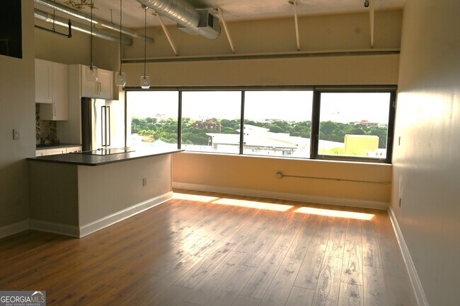 Foto del edificio - 120 Ralph McGill Blvd NE
