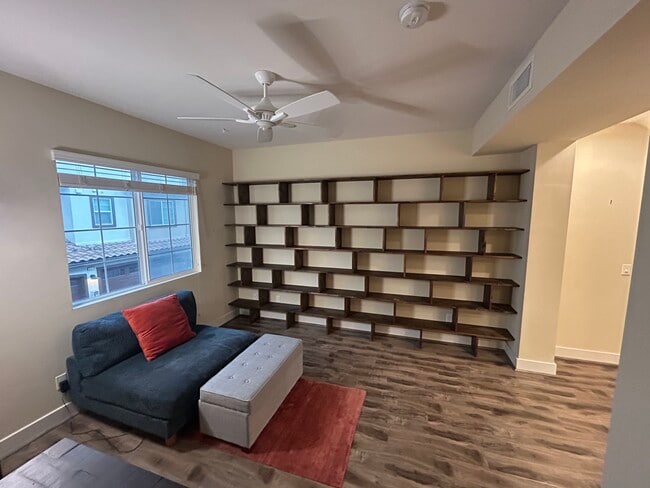 Building Photo - 3211 Fennel Ln