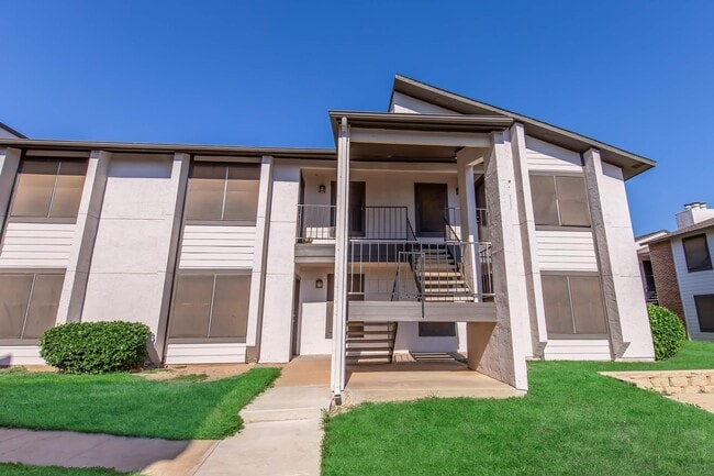 Building Photo - The Estacado