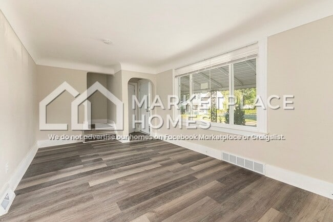 Building Photo - 8460 Chalmers Ave